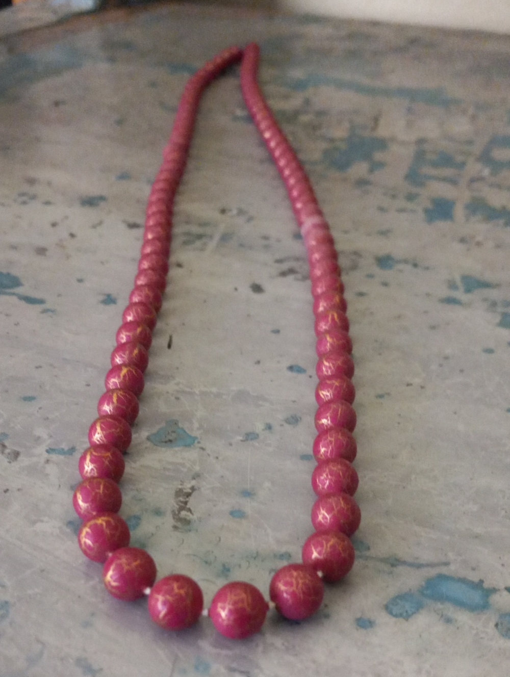 Vintage Maroon Burgundy Gold Marbling Round Beaded Strand Necklace Gold Clasp